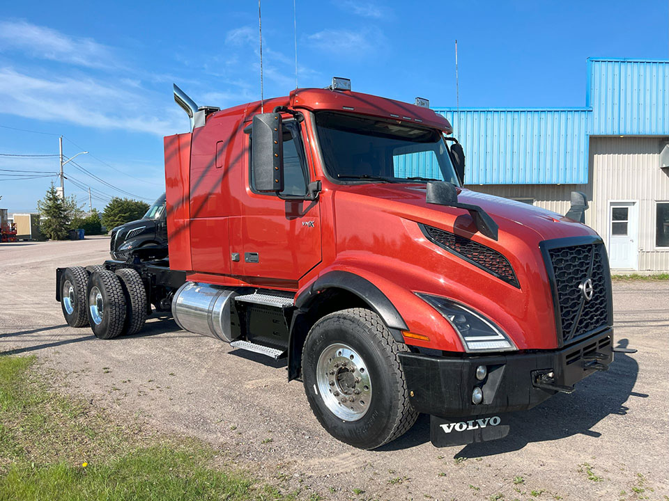 Volvo-VNX-400-2022.jpg
