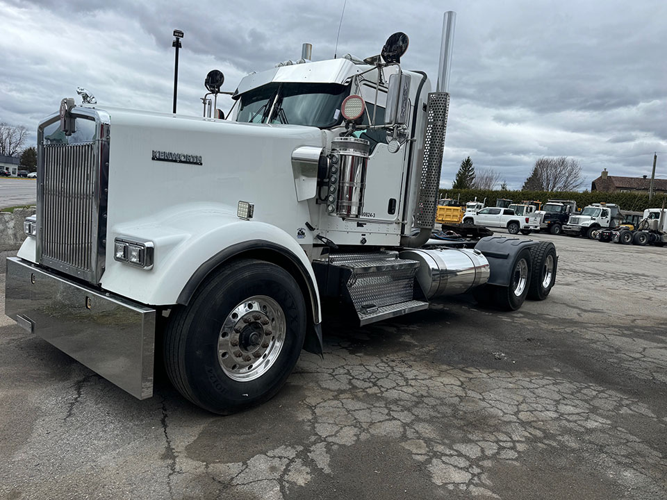 Kenworth-W900-2020.jpeg