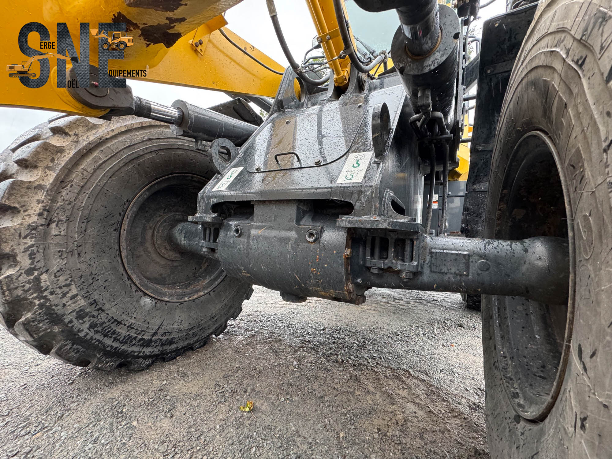 Komatsu WA200-8_7030.jpg