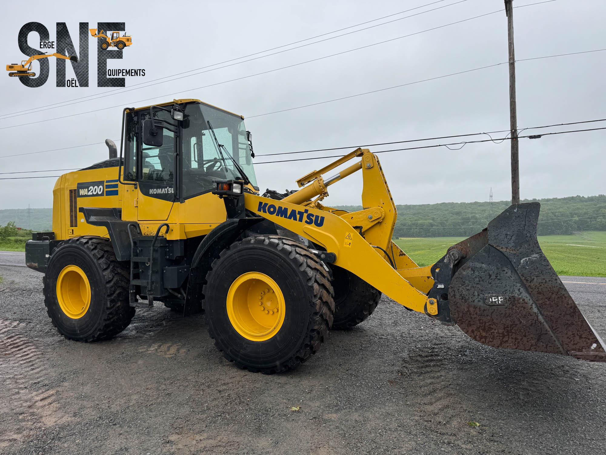 Komatsu WA200-8_7022.jpg