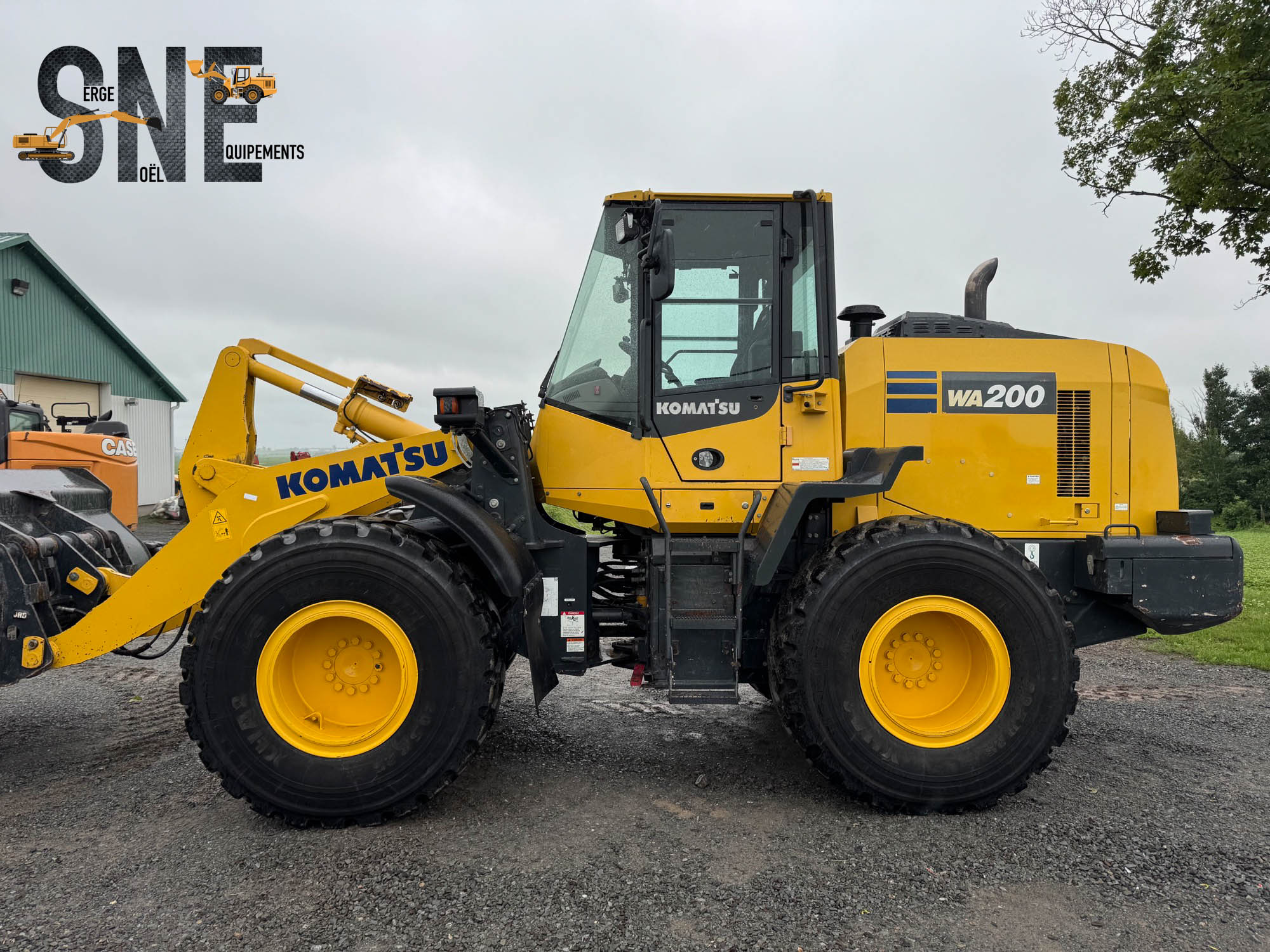Komatsu WA200-8_7020.jpg