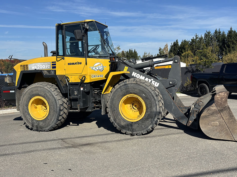 2014, Komatsu, WA200PZ6, 8422h, 79 500.jpg