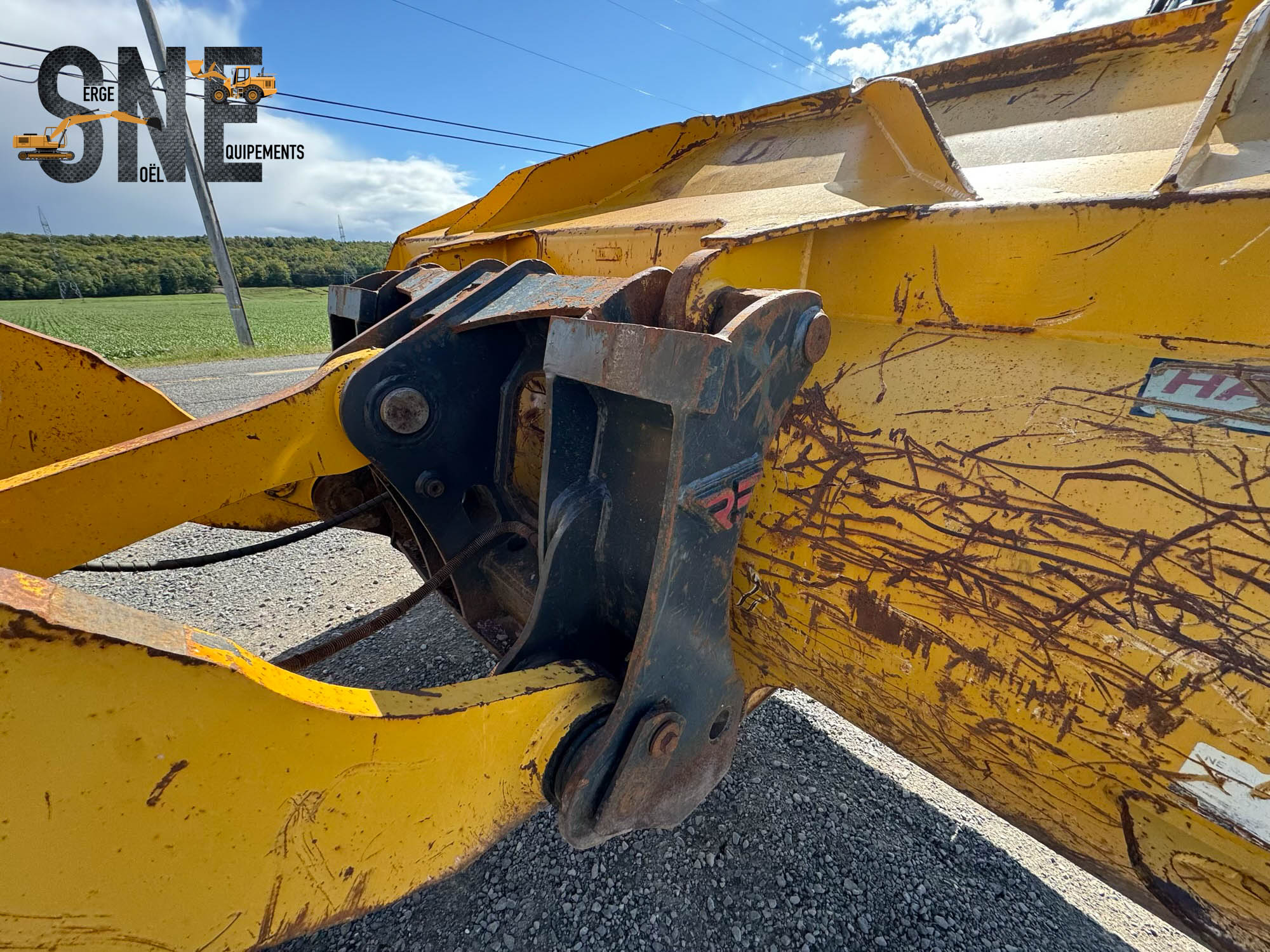 Komatsu WA320-8 #8281_8090.jpg