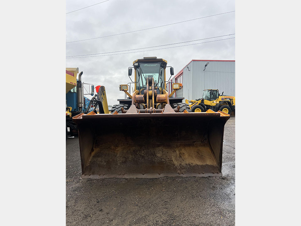 Komatsu-WA380-3.jpeg