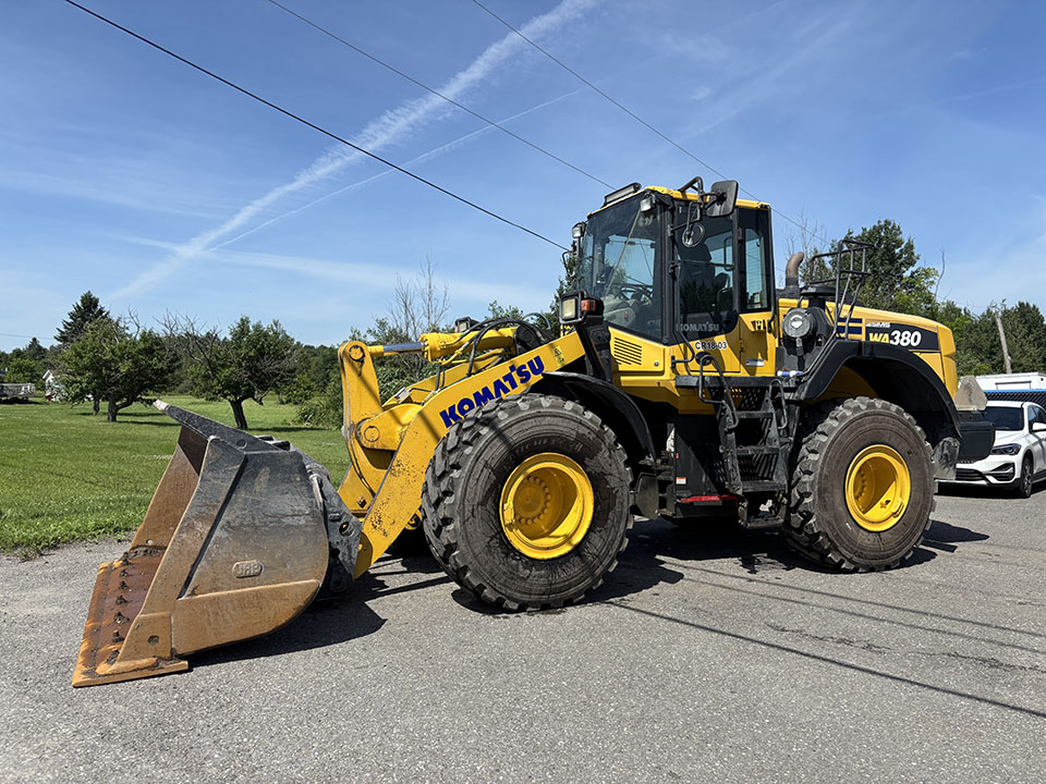 2018, Komatsu, WA380-8.jpg