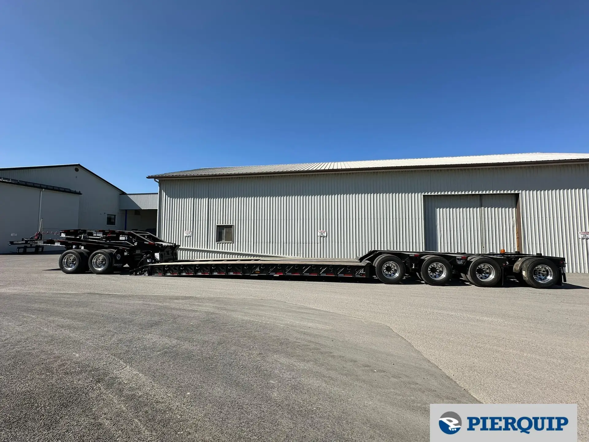 Pierquip_XL-Specialized_Lowboy_Float_55t_Hydraulic_Gooseneck_Tridem-5.webp