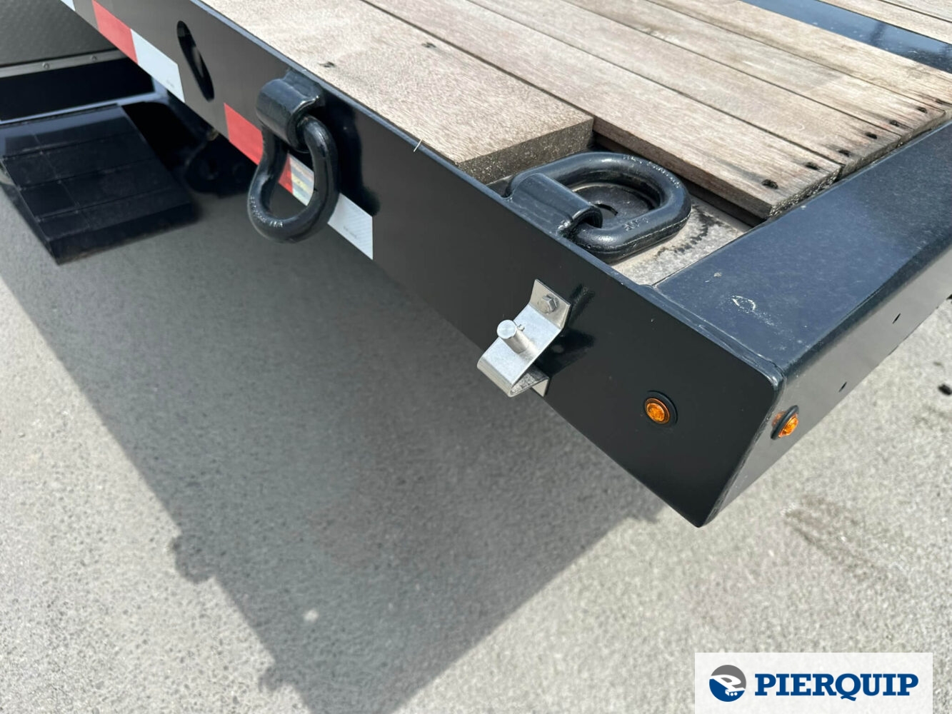 Pierquip_XL-Specialized_Float_80000-lbs_Mechanical-Detachable-Gooseneck_Tandem-17.jpeg
