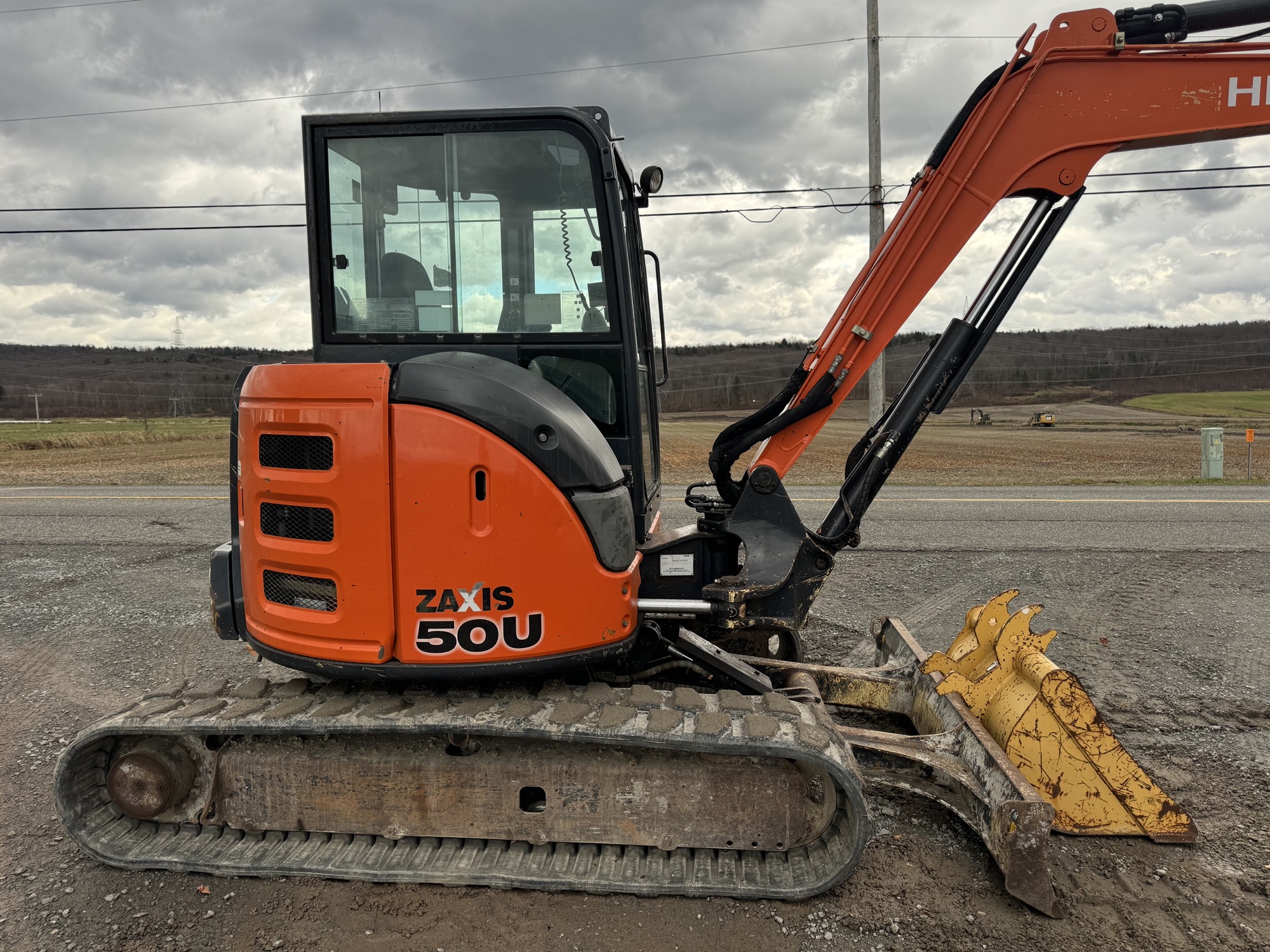 Hitachi ZX50U #0500_3344.jpg