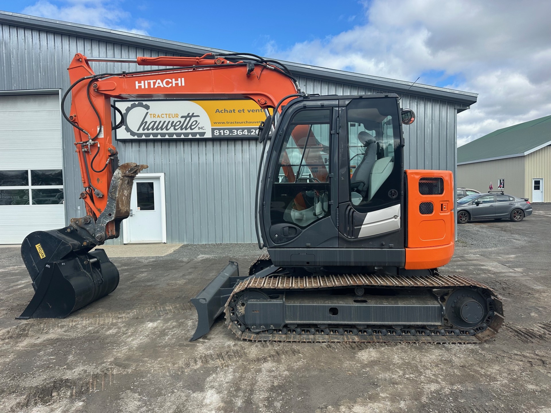 Hitachi ZX75 (1).jpg