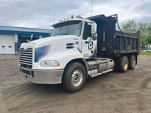 Mack-10-roues.jpg