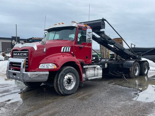 Mack-2007-1.jpeg