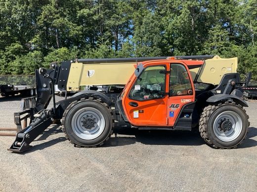 JLG  1255  ANNÉE  . 2016.jpg