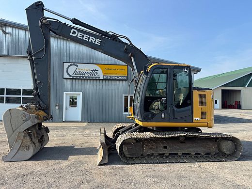 Deere 135D (1).jpg