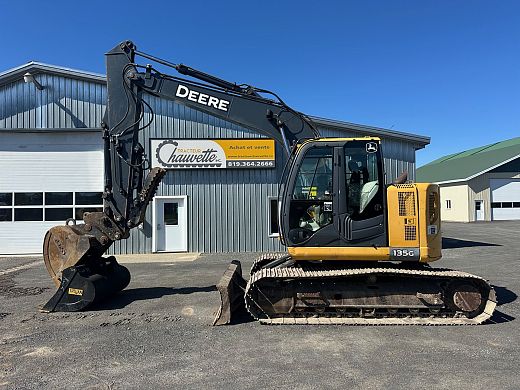 Deere 135G (1).jpg