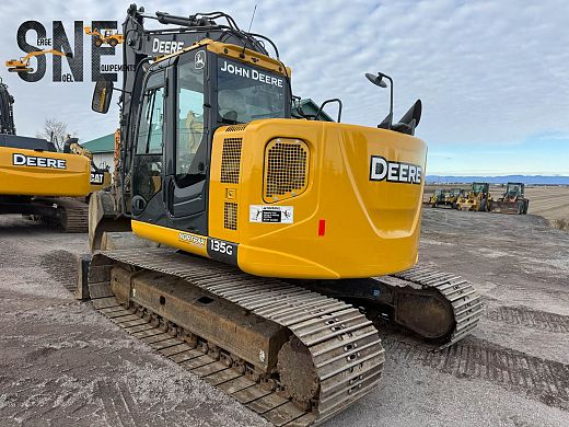 John Deere 135G_9323.jpg