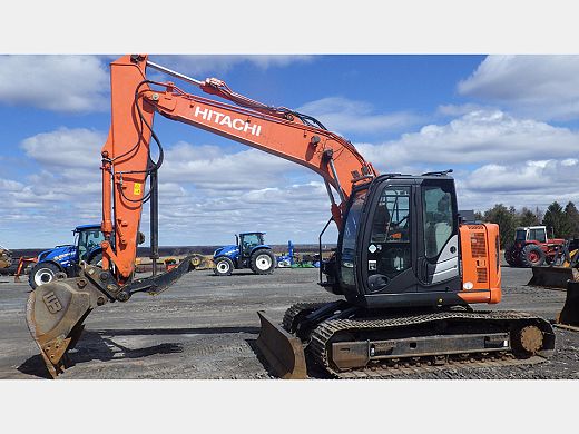 hitachi 135 2.JPG