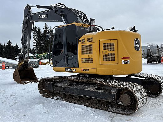 2023 John Deere 245P.jpg