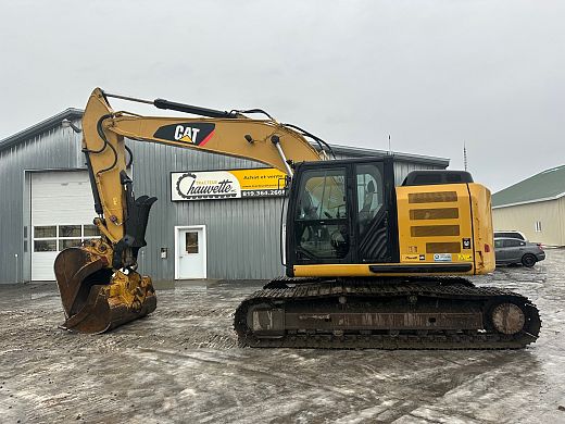 Caterpillar 320E LRR (1).jpg