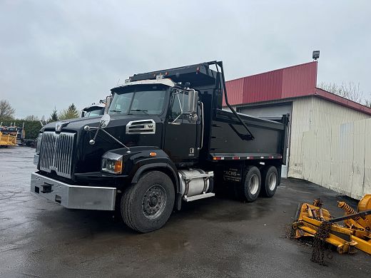 Rouville 2014 WESTERN STAR 4700 .jpeg