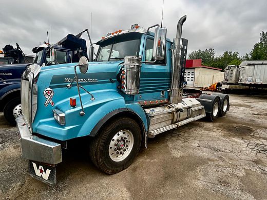2020 Western star 4900.jpg