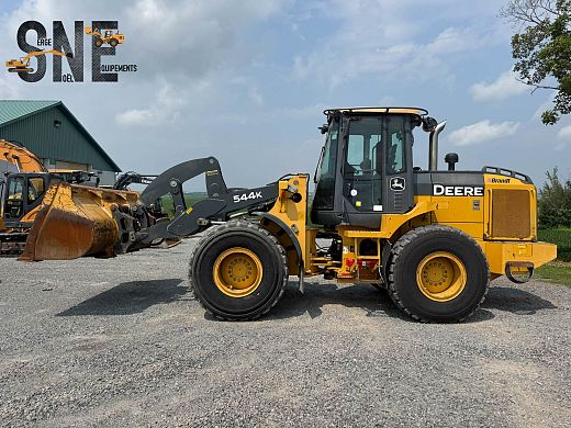John Deere 544K_7481.jpg