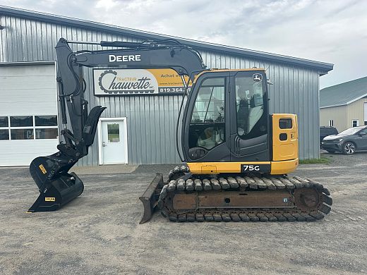 Deere 75G (1).jpg