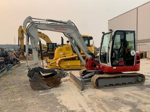 Takeuchi-TB370CS-2021.jpg