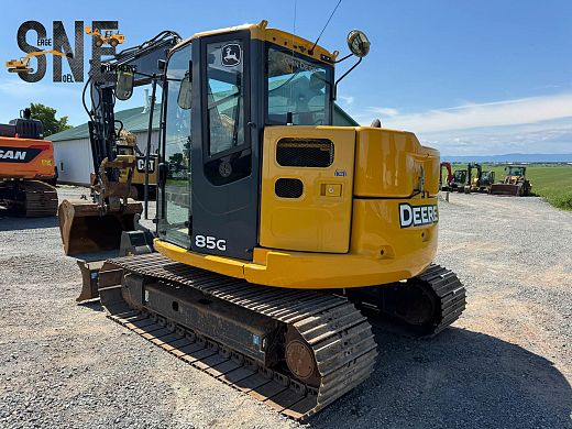 John Deere 85G #9438_7119.jpg