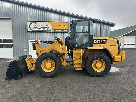 Cat 914M (1).jpg
