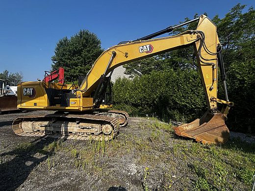 2020 CAT 330GC.jpg