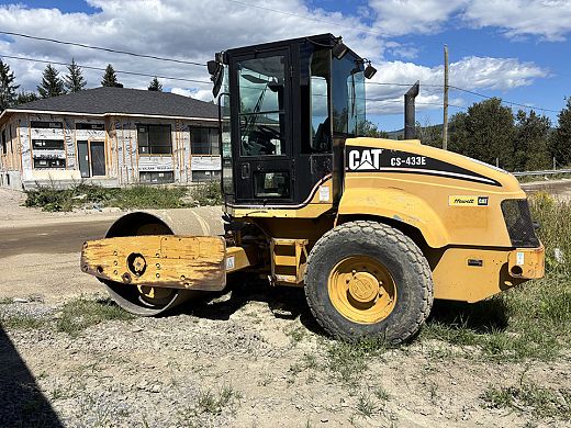 2005, Caterpillar, CS433E.jpg