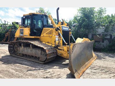 Komatsu-D65WX-17-LGP-2016.jpg