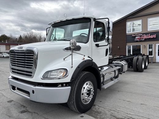 2012 - Freightliner M2 112 - Cab & Chassis 01.JPG