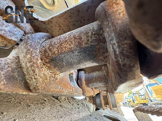 Volvo EC220EL_7896.jpg