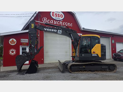 Volvo ECR145EL 2021.jpg
