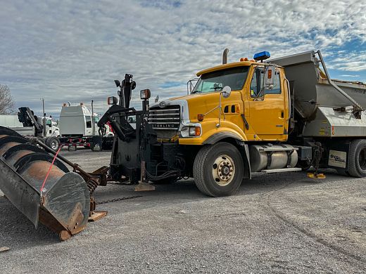STERLING LT9500 SNOW PLOW / PLOW TRUCK / SANDER TRUCK