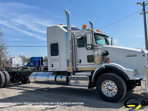 KENWORTH T800 SLEEPER TRUCK TRACTOR / HIGHWAY
