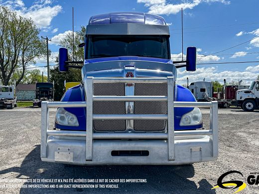 KENWORTH T680 HIGHWAY / SLEEPER TRUCK / TRACTOR