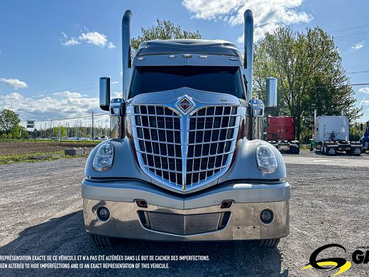 INTERNATIONAL LONESTAR HIGHWAY / SLEEPER TRUCK /  TRACTOR