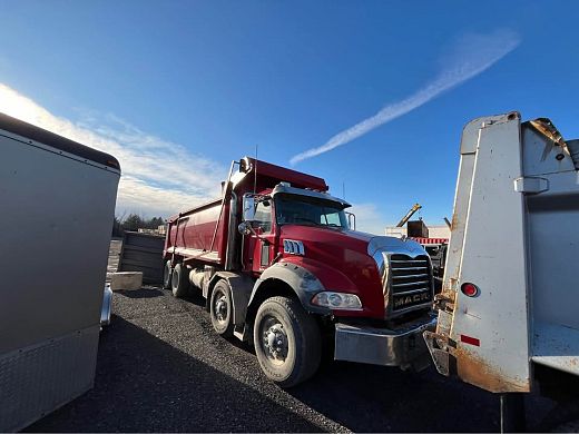 Mack Granite - 1.jpg