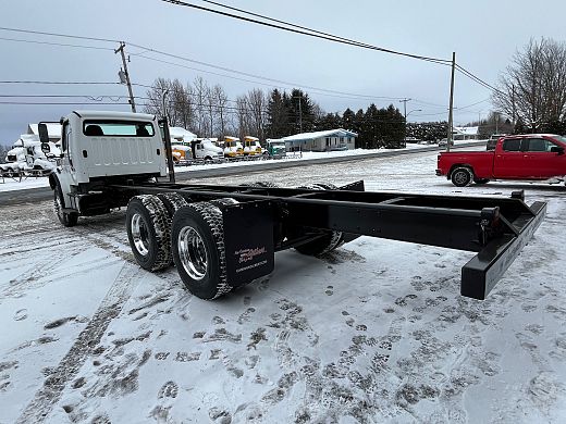 2012 - Freightliner M2 106 - Cab & Chassis 06.JPG