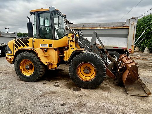 2008 volvo l45.jpg