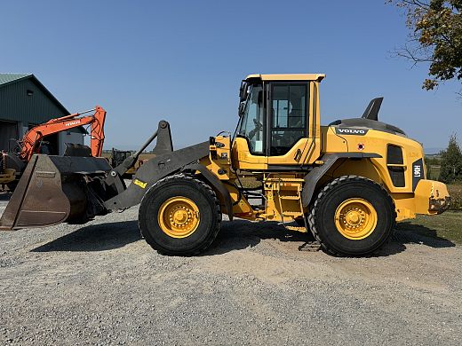 Volvo L90H_2372.jpg