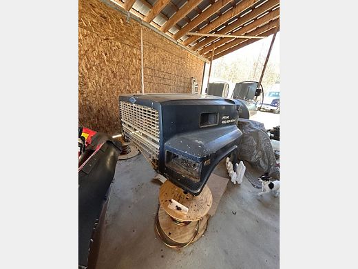 Hood-de-FORD LTL9000.jpeg