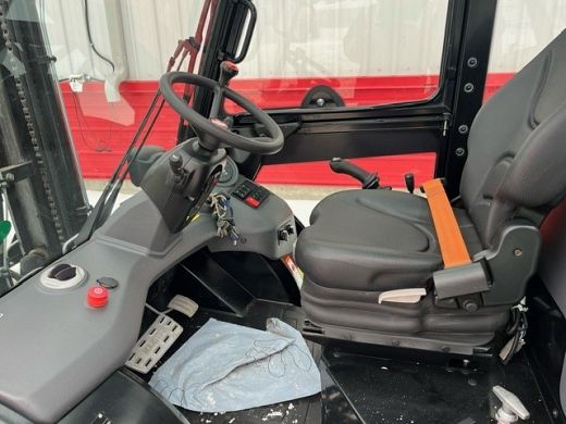 Manitou MSI35 CE5286 profil interieur side.jpg