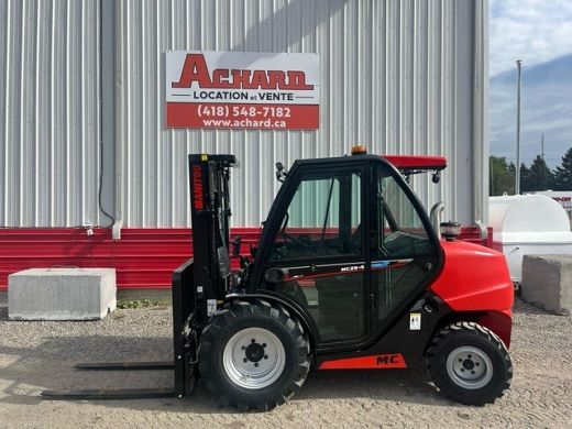 Manitou MC25-4 2024 #CE7692 Profil achard side.jpg