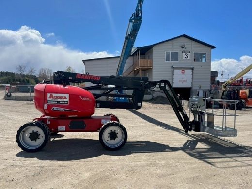 Manitou ATJ46 NA9299 profil gauche left side.jpg