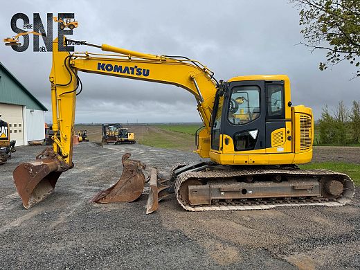 Komatsu PC138_6339.jpg