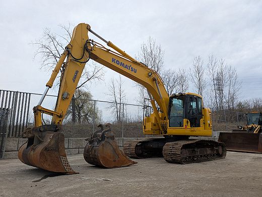pc238us-lc11_komatsu_crawler-excavator.jpg