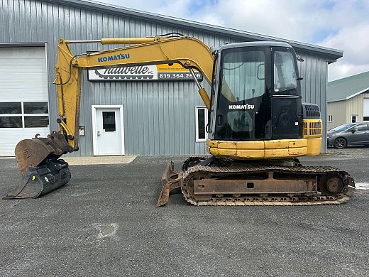 Komatsu PC78US-5 (1).jpg